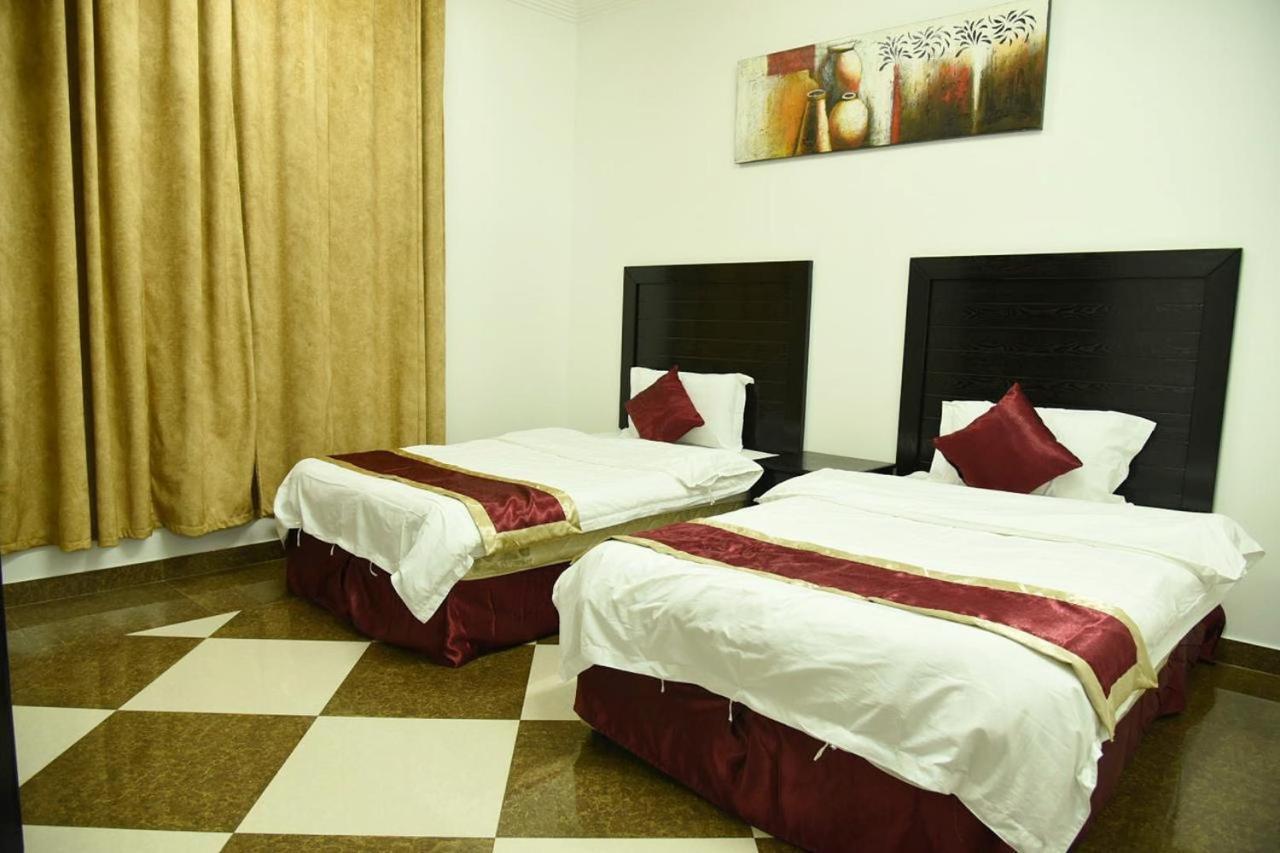 شقق جنان المفروشة Jenaan Apartments 奈季兰 外观 照片